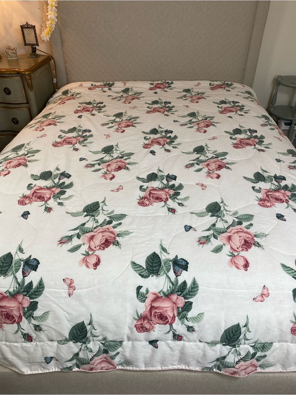 VTG 1990 JP Stevens Queen Bedspread Comforter Roses Butterflies